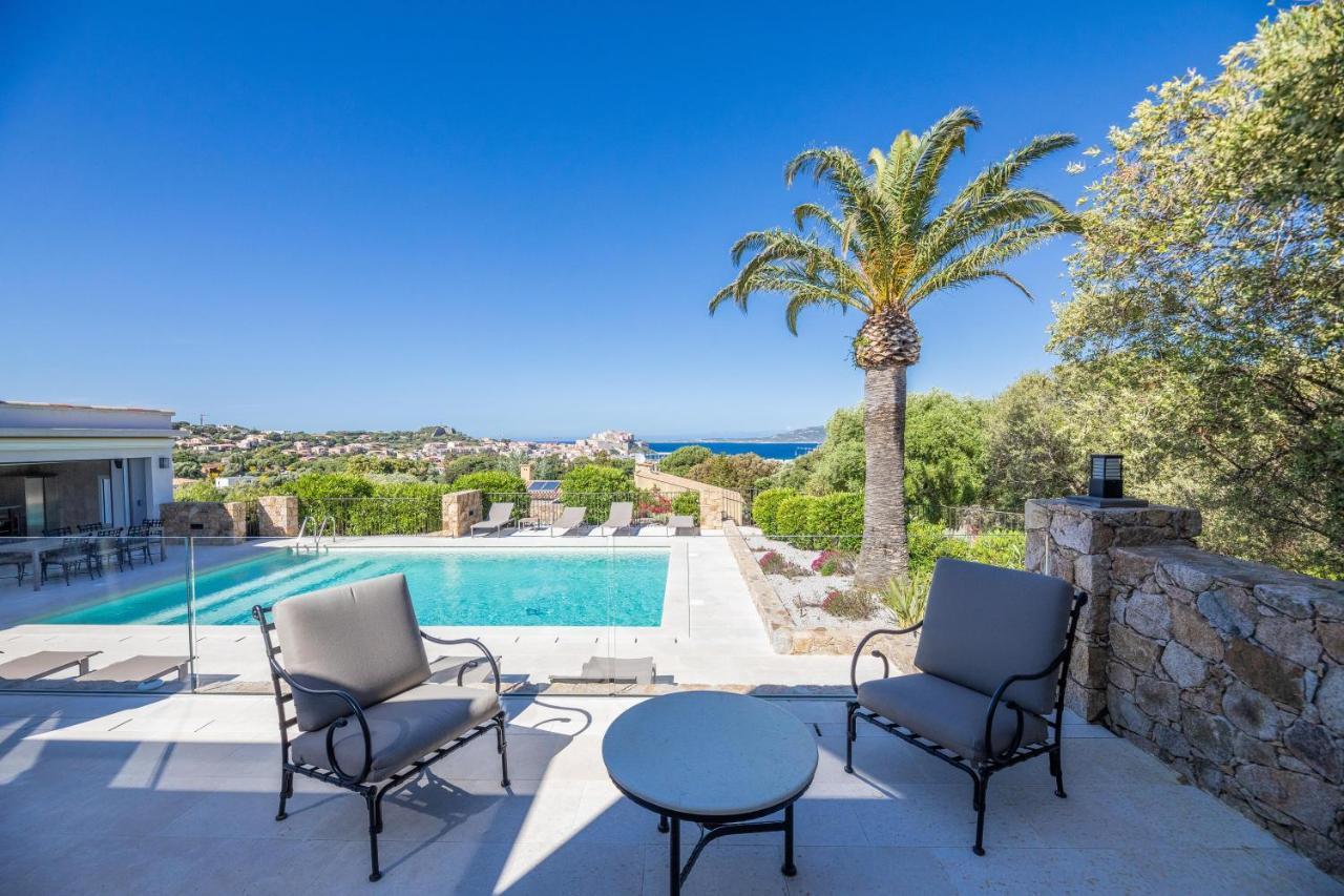 La Villa Calvi Exteriör bild